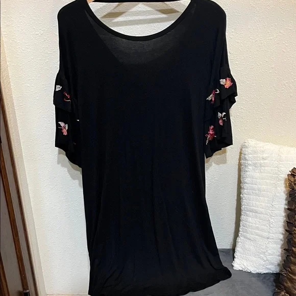 Alya Black Dress with Embroidery from Francesca’s. - Picture 1 of 7